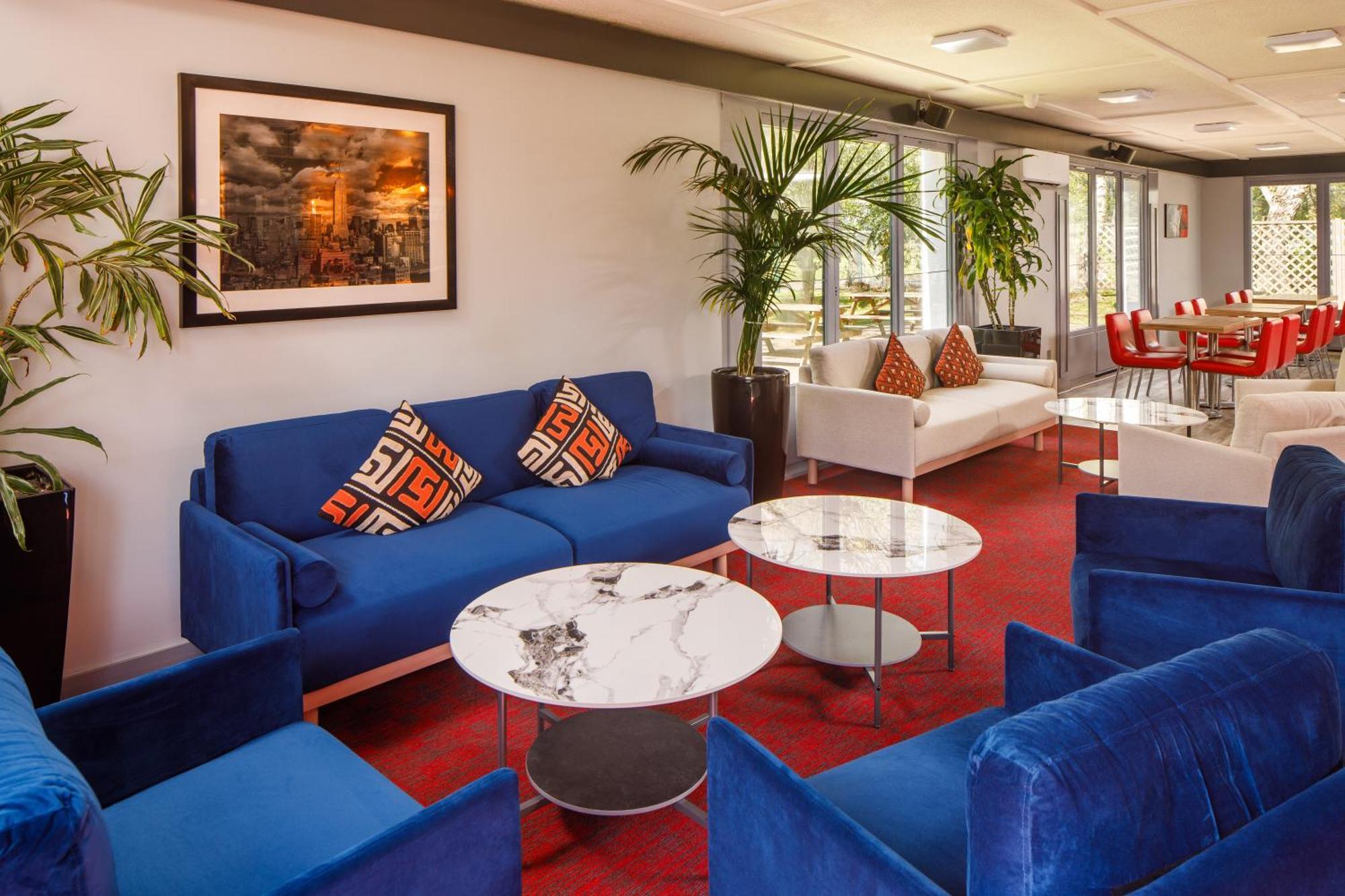 Ibis South 2*