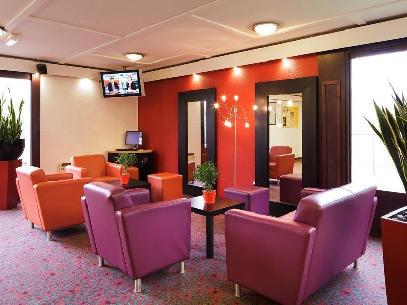 Ibis South Отель