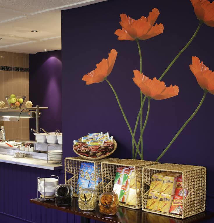 Ibis South Отель